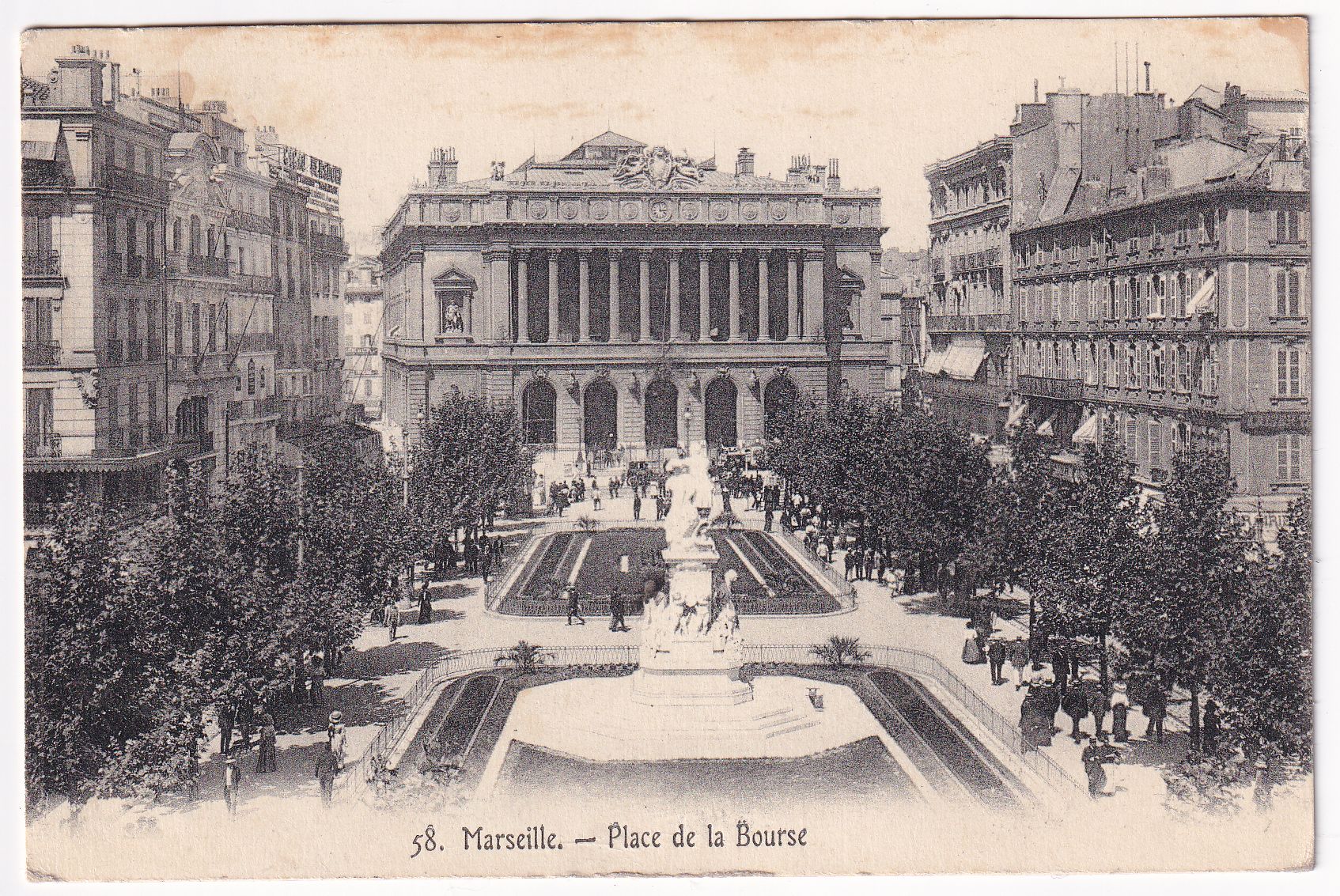 Carte postale Marseille place de la bourse