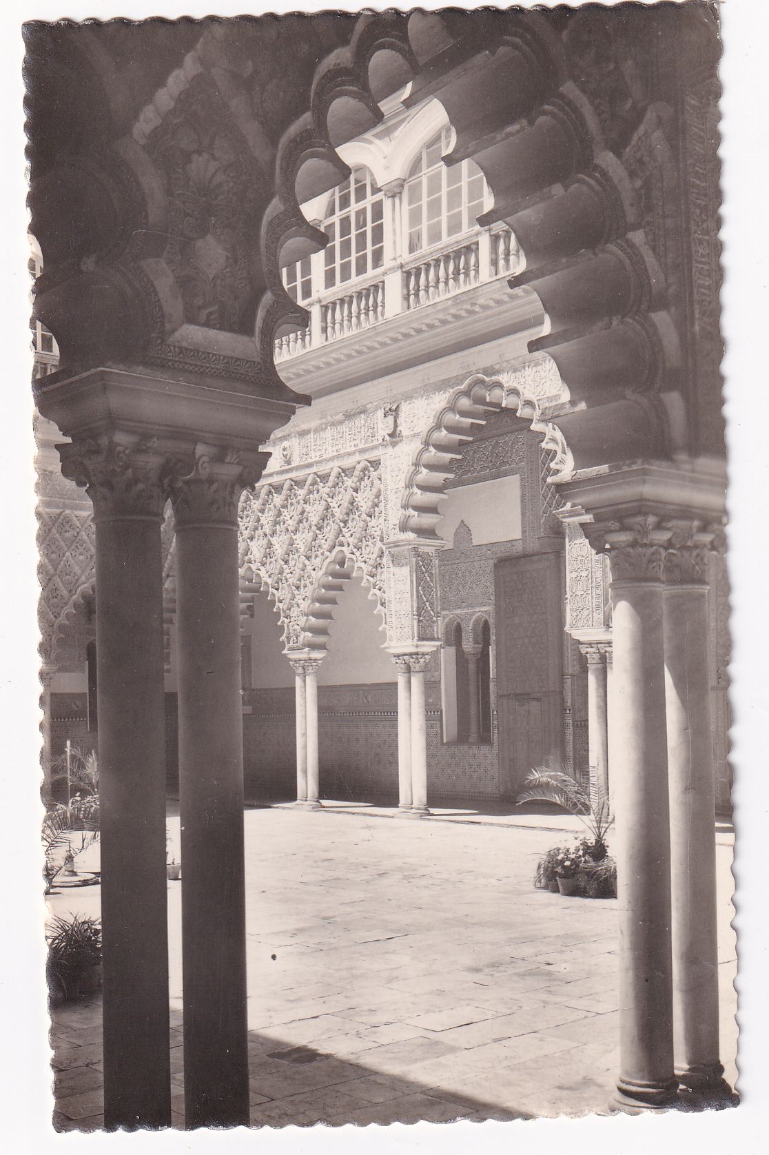 Carte Postale Espagne Séville Palais royaux, cour des demoiselles