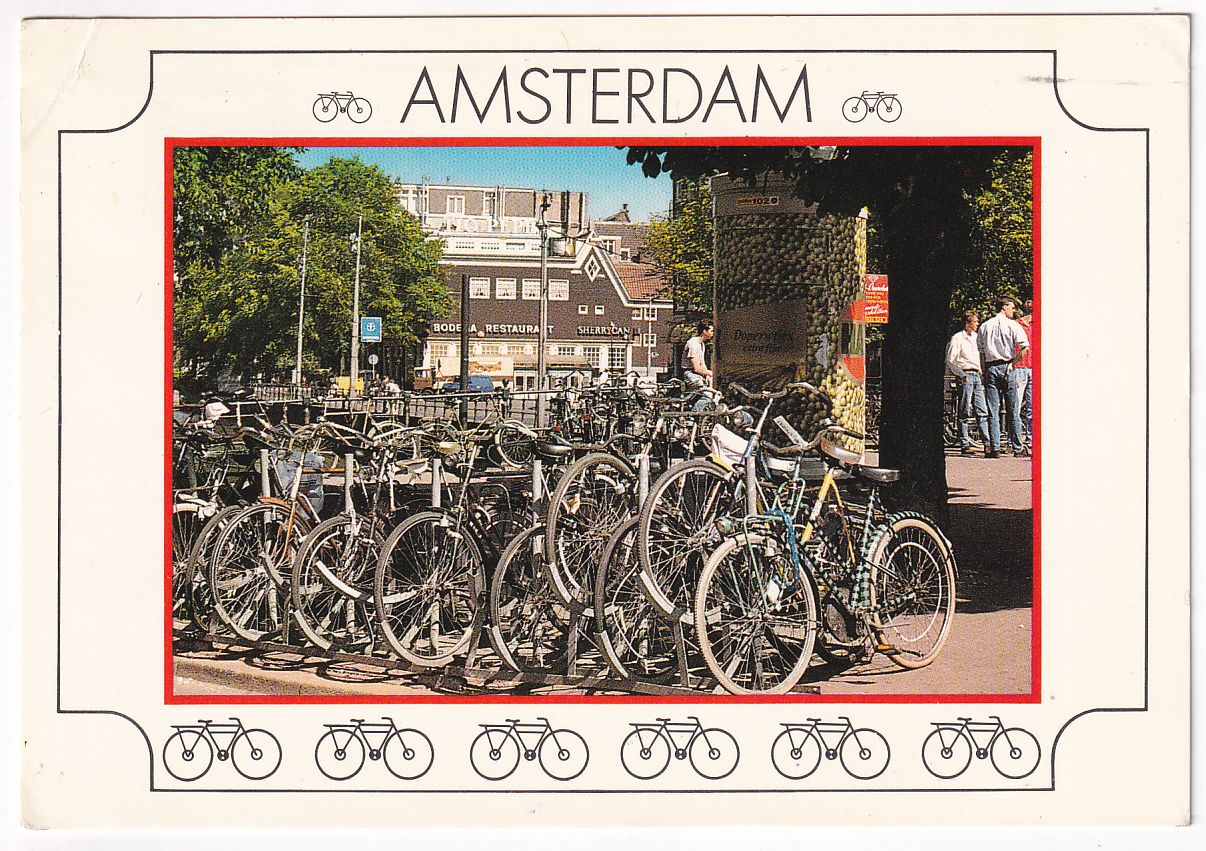 Carte Postale vélo attaché Amsterdam