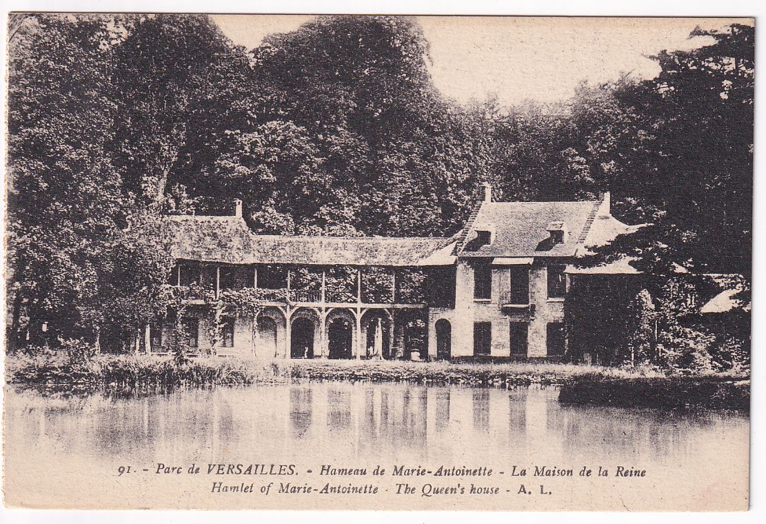 Carte postale parc de Versailles hameau de Marie Antoinette la maison de la reine