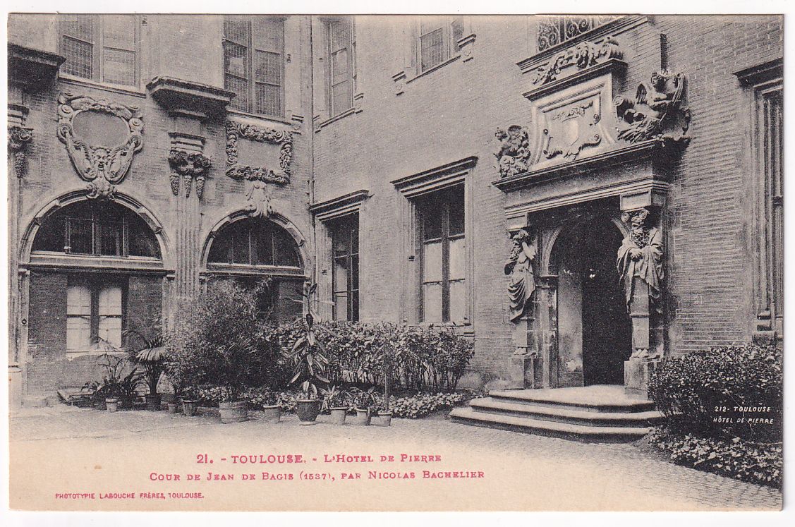 Carte postale Toulouse l'hôtel de Pierre cour de jean de Bagis