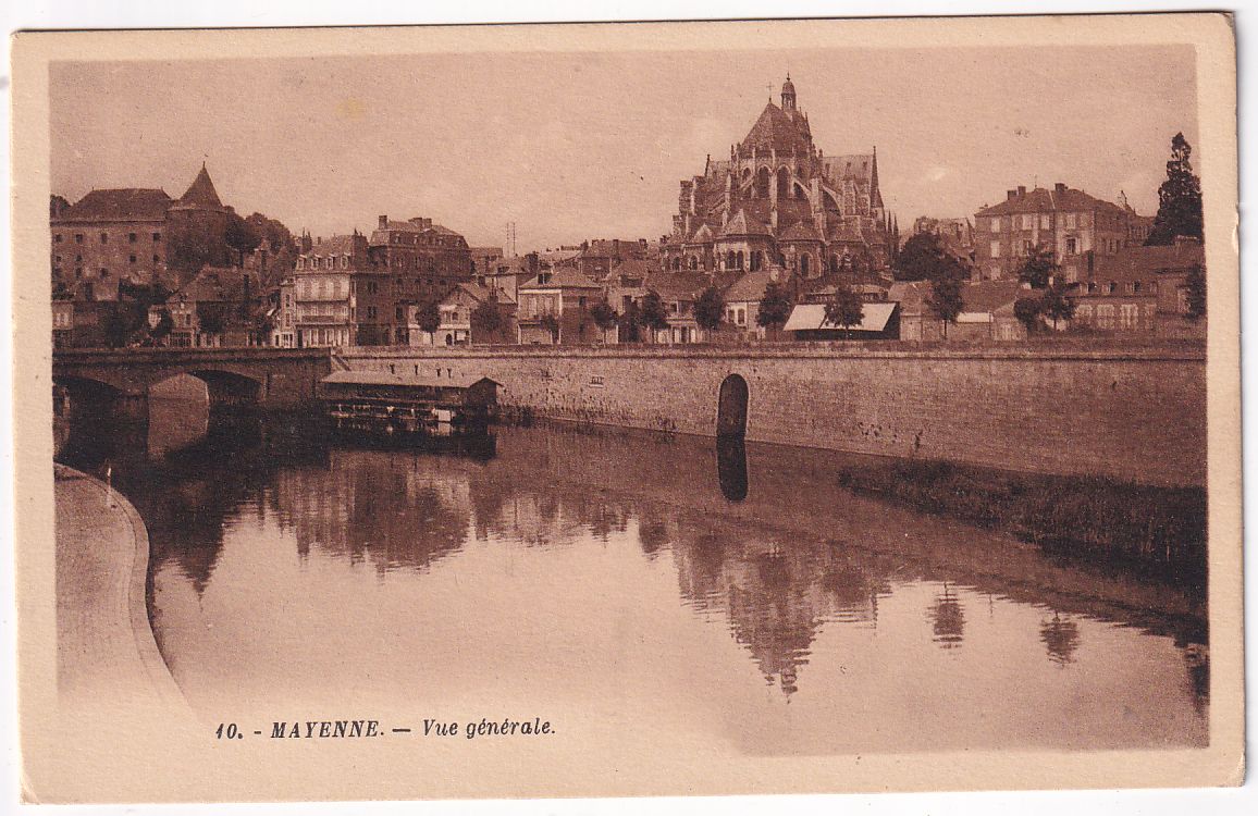 Carte postale Mayenne vue générale