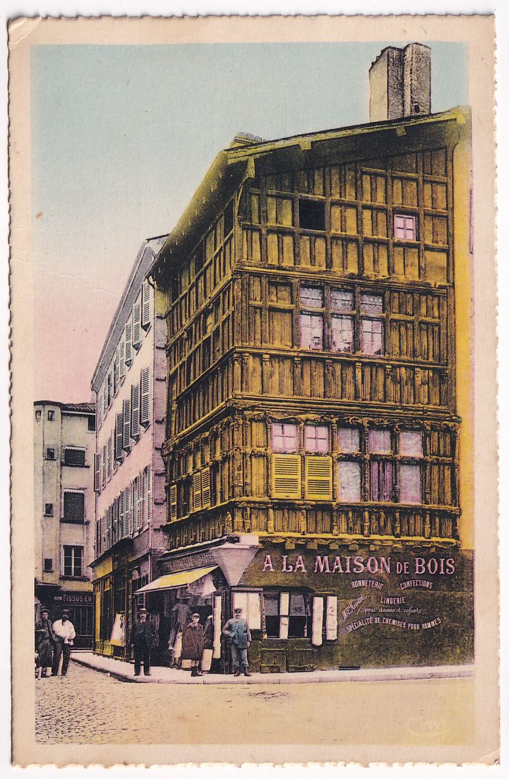 Carte postale Macon maison des bois