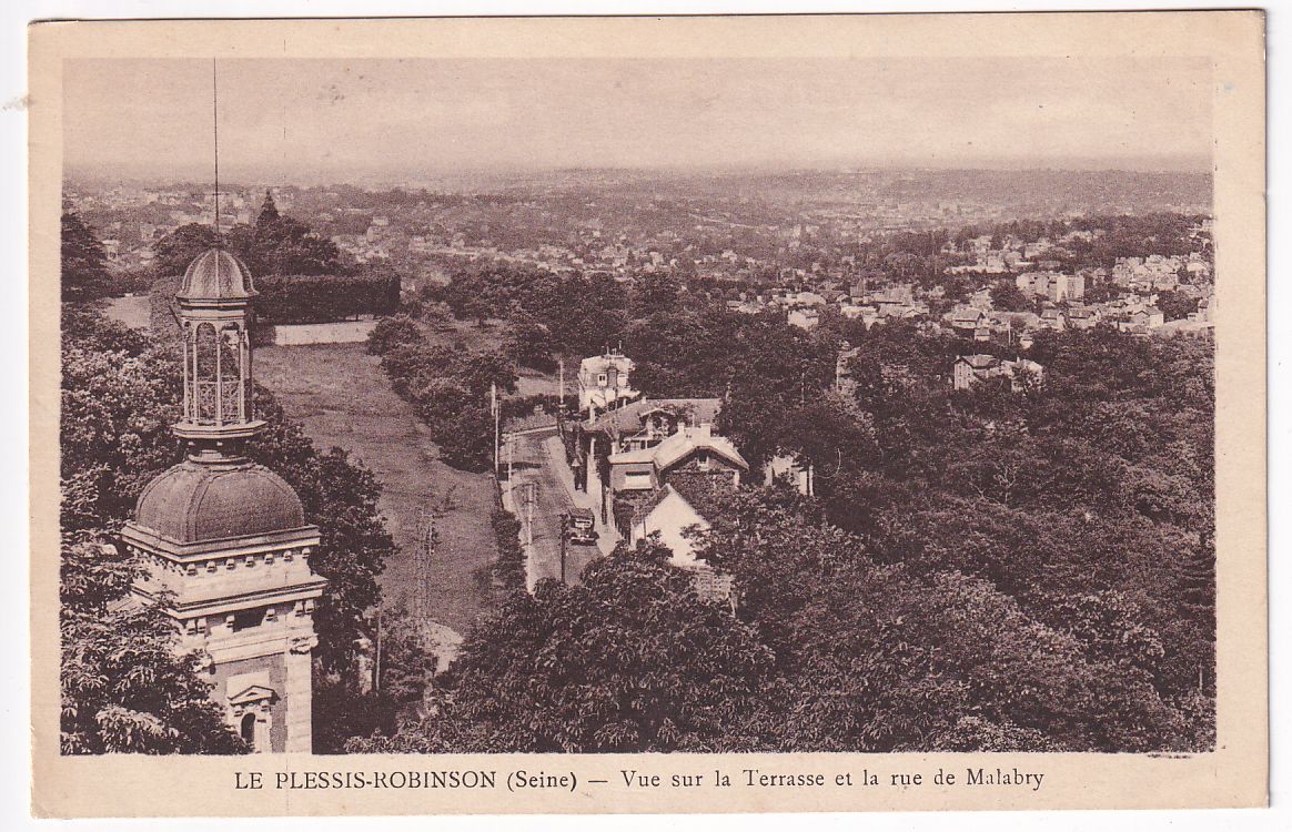 Carte postale Le Plessis-Robinson vue sur la terrasse et la rue de Malabry