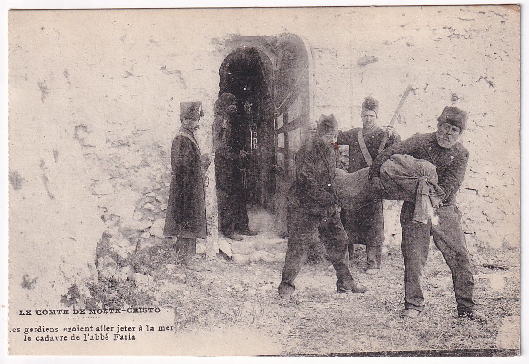 Carte postale le Comte de Monte Cristo les gardiens jette le cadavre