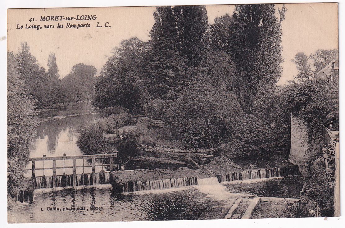 Carte postale Moret sur Loing le Loing vers les remparts