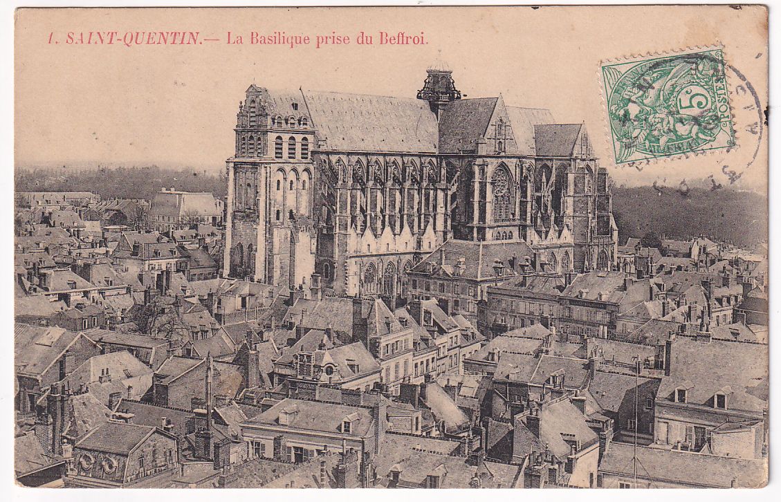 Carte postale Saint-Quentin la basilique prise du beffroi