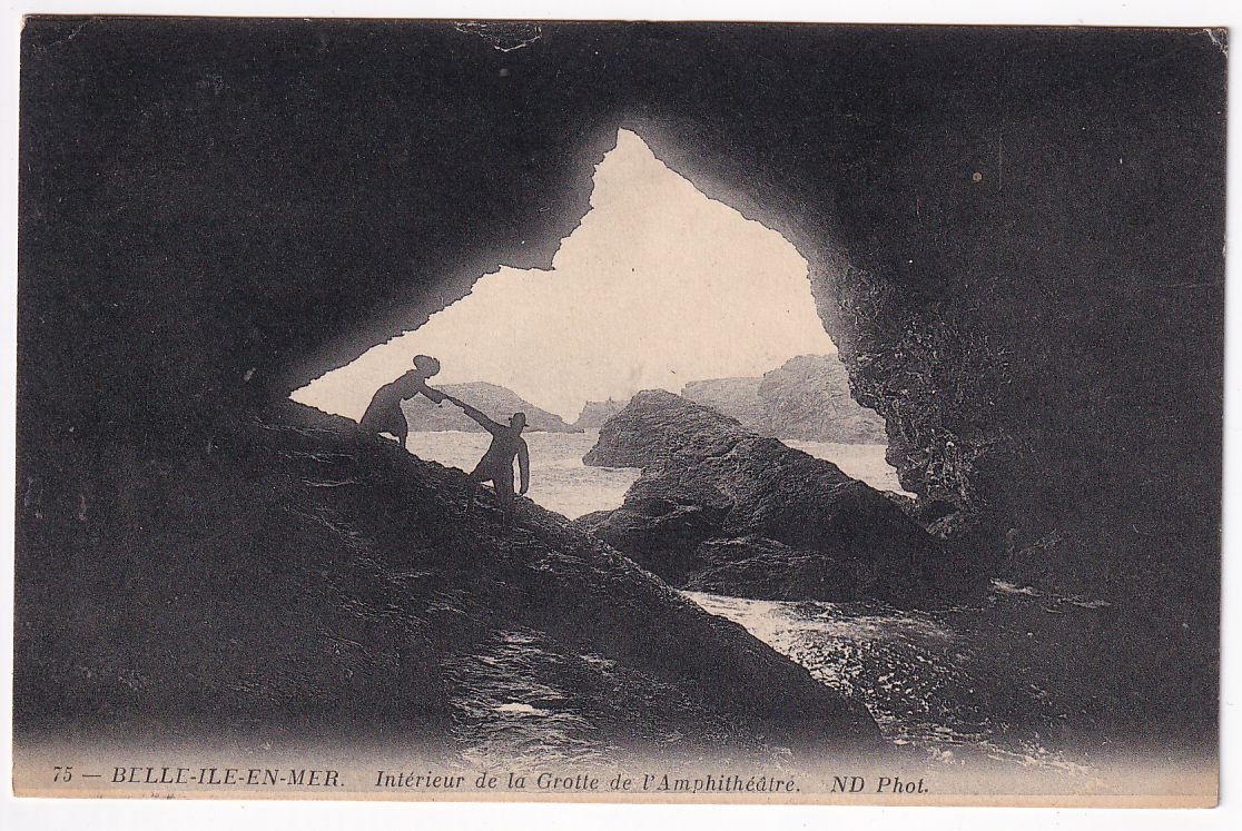 Carte postale Belle ile en Mer intérieur de la grotte de l’Amphithéâtre