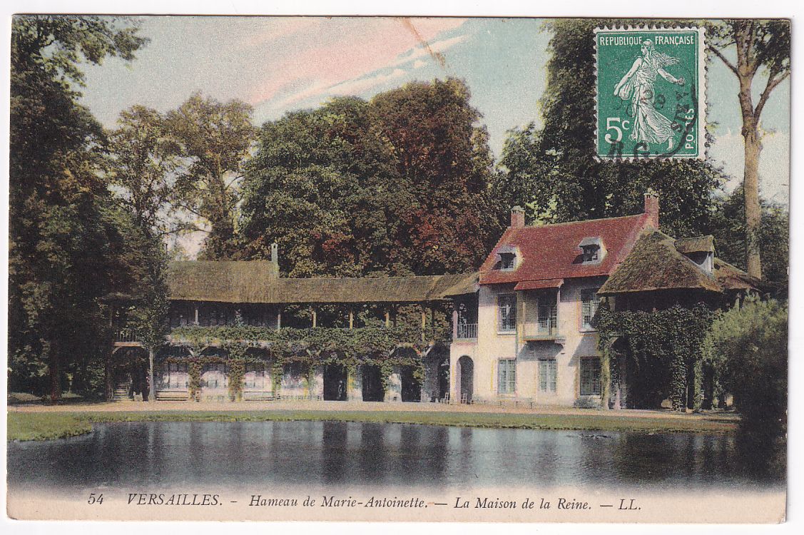 Carte postale Versailles hameau de Marie-Antoinette la maison de la reine