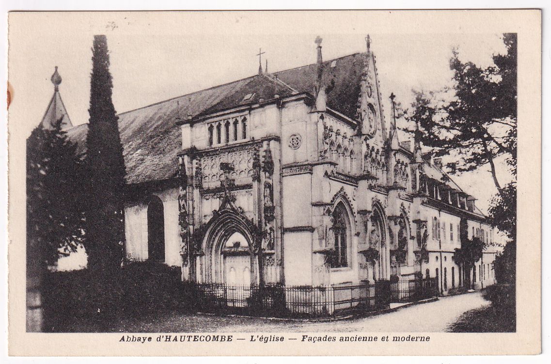 Carte postale Abbaye d'Hautecombe l'église, façade ancienne et moderne