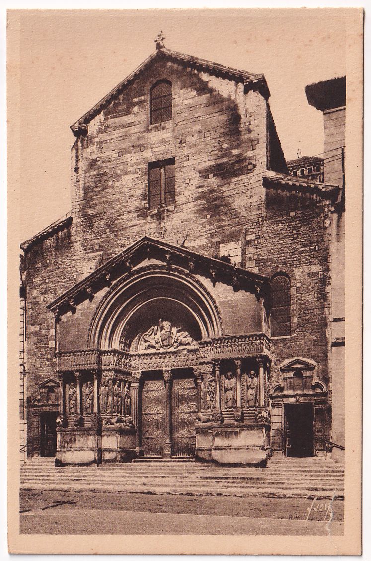 Carte postale Arles cathédrale Saint Trophime