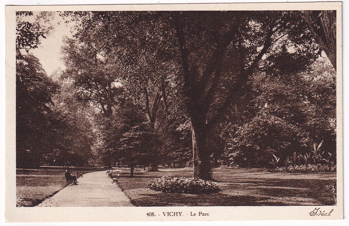 Carte postale Vichy le parc