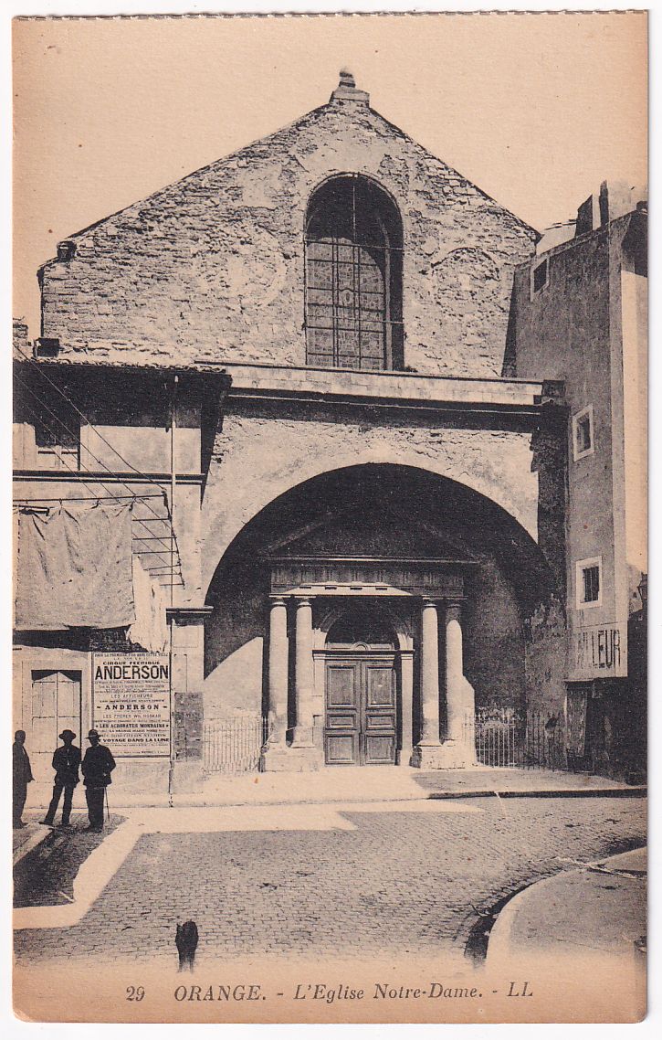 Carte postale Orange l'église Notre-Dame