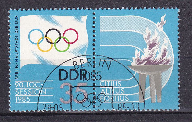Timbre Allemagne Orientale n° 2574 obl avec vignette drapeau olympique 90° session du C.I.O