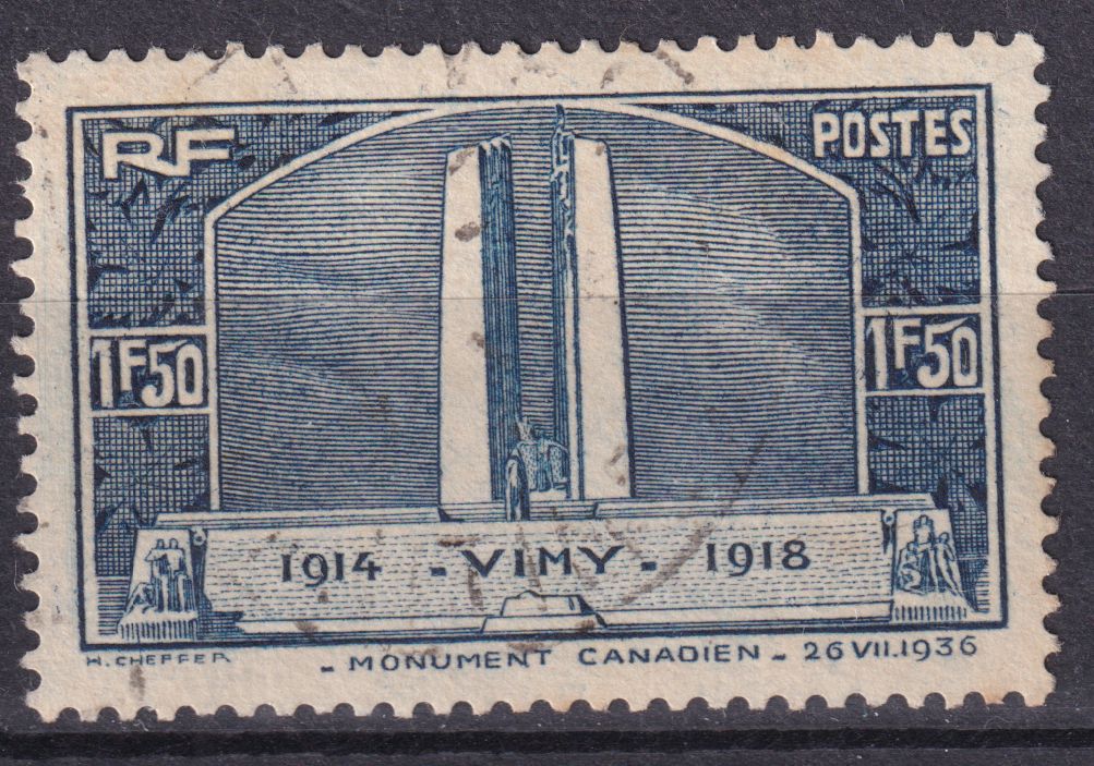 Timbre France n° 317 obl Vimy à la mémoire des canadiens tombés au cours de la guerre