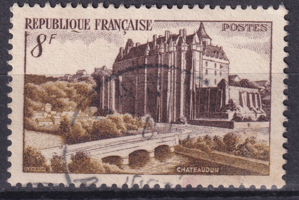 Timbre France n° 873 obl château de Châteaudun