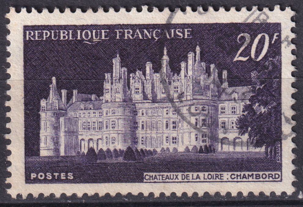 Timbre France n° 924 obl château de Chambord et premier spectacle de son et lumiere