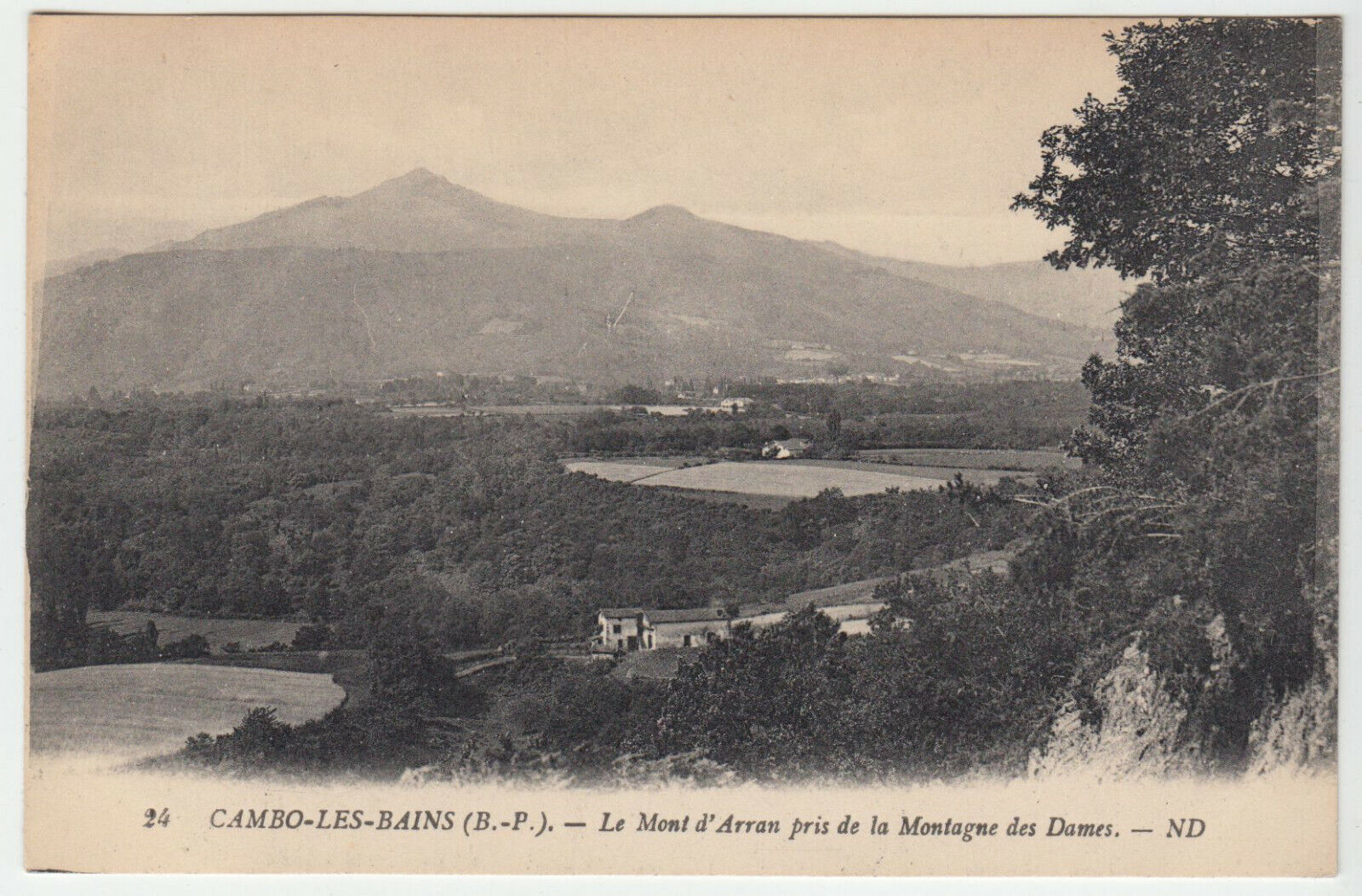 CARTE POSTALE CAMBO LES BAINS LE MONT D ARRAN PRIS DE LA MONTAGNE DES DAMES 402125447970