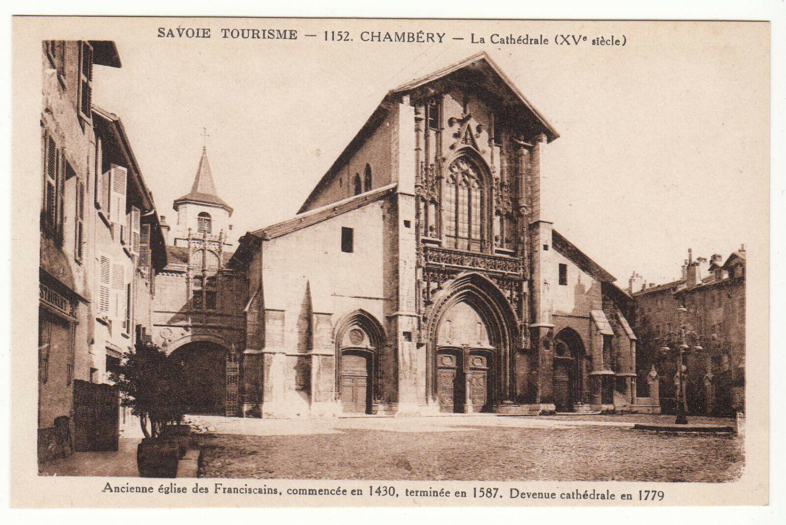 CARTE POSTALE CHAMBERY LA CATHEDRALE XV S 124015606610