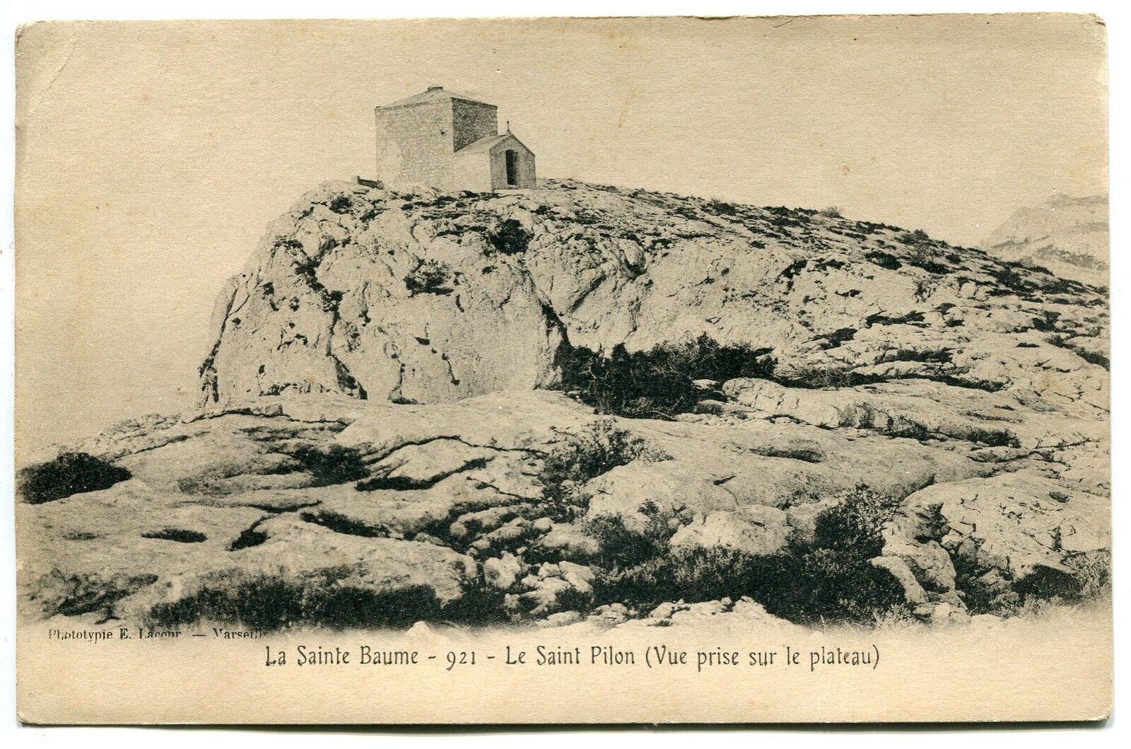 CARTE POSTALE LA SAINTE BAUME LE SAINT PILON VUE PRISE SUR LE PLATEAU 400638764530