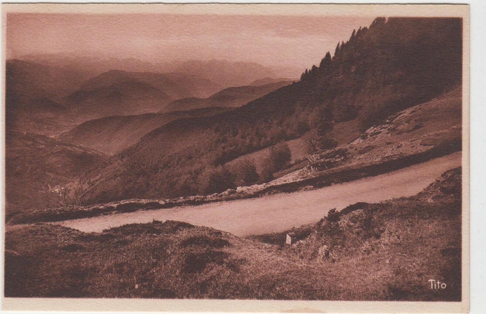 CARTE POSTALE LES PYRENEES ROUTE VUE SUR LES MONTAGNES DE LA VALLEE D AURE 123942940810