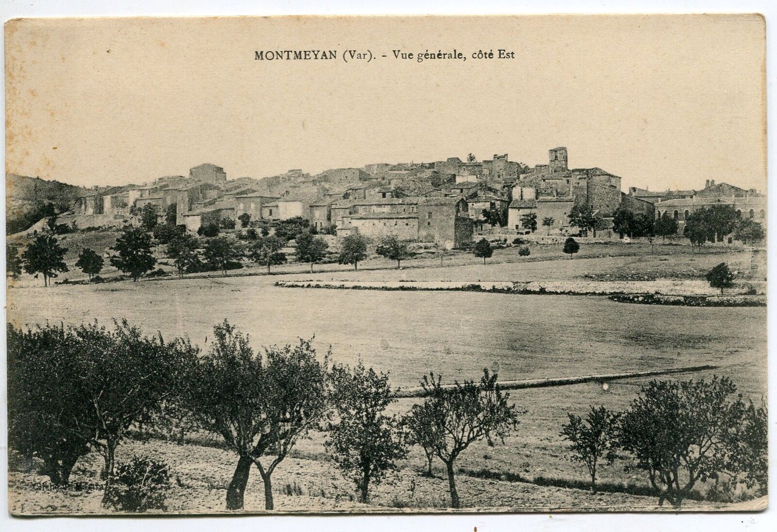 CARTE POSTALE MONTMEYAN VAR VUE GENERALE COTE EST 121247887570