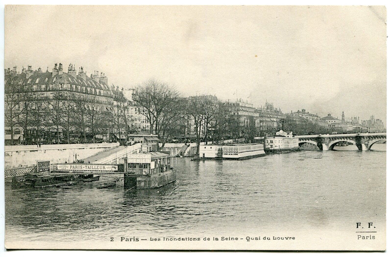 CARTE POSTALE PARIS LES INNONDATIONS DE LA SEINE QUAI DU LOUVRE 400736711210