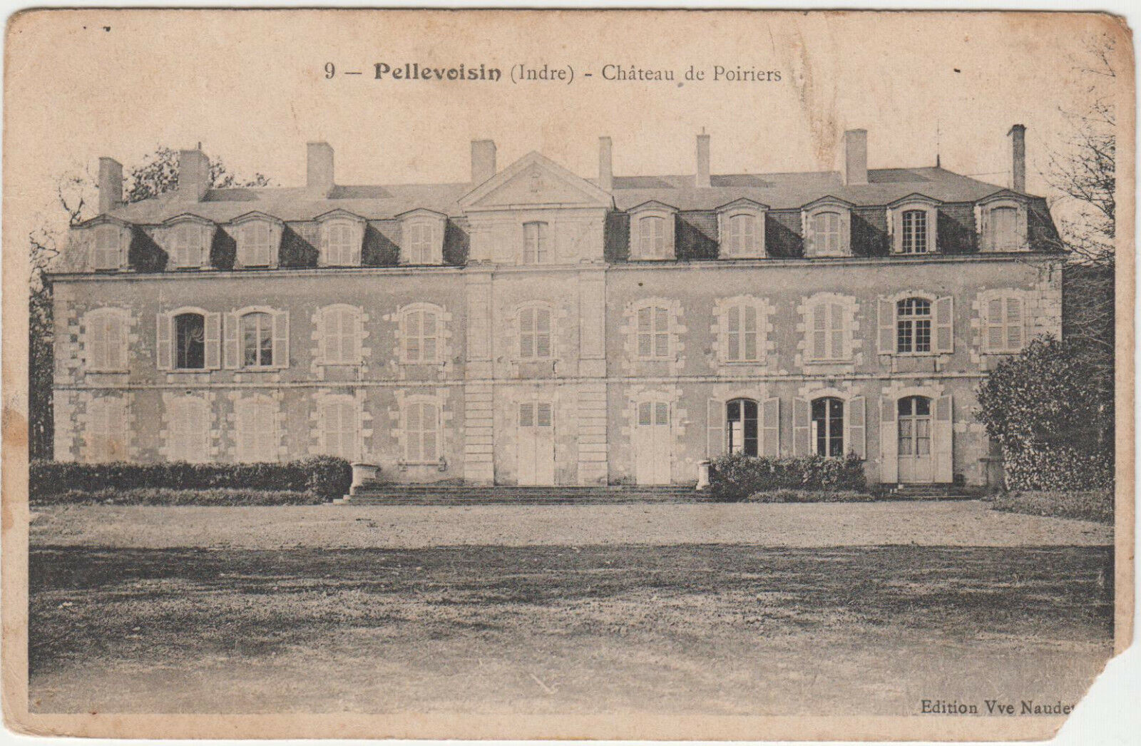 CARTE POSTALE PELLEVOISIN INDRE CHATEAU DE POIRIERS 123932346350