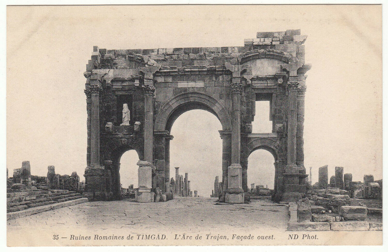 CARTE POSTALE RUINES ROMAINES TIMGAD L ARC DE TRAJAN 123961094110