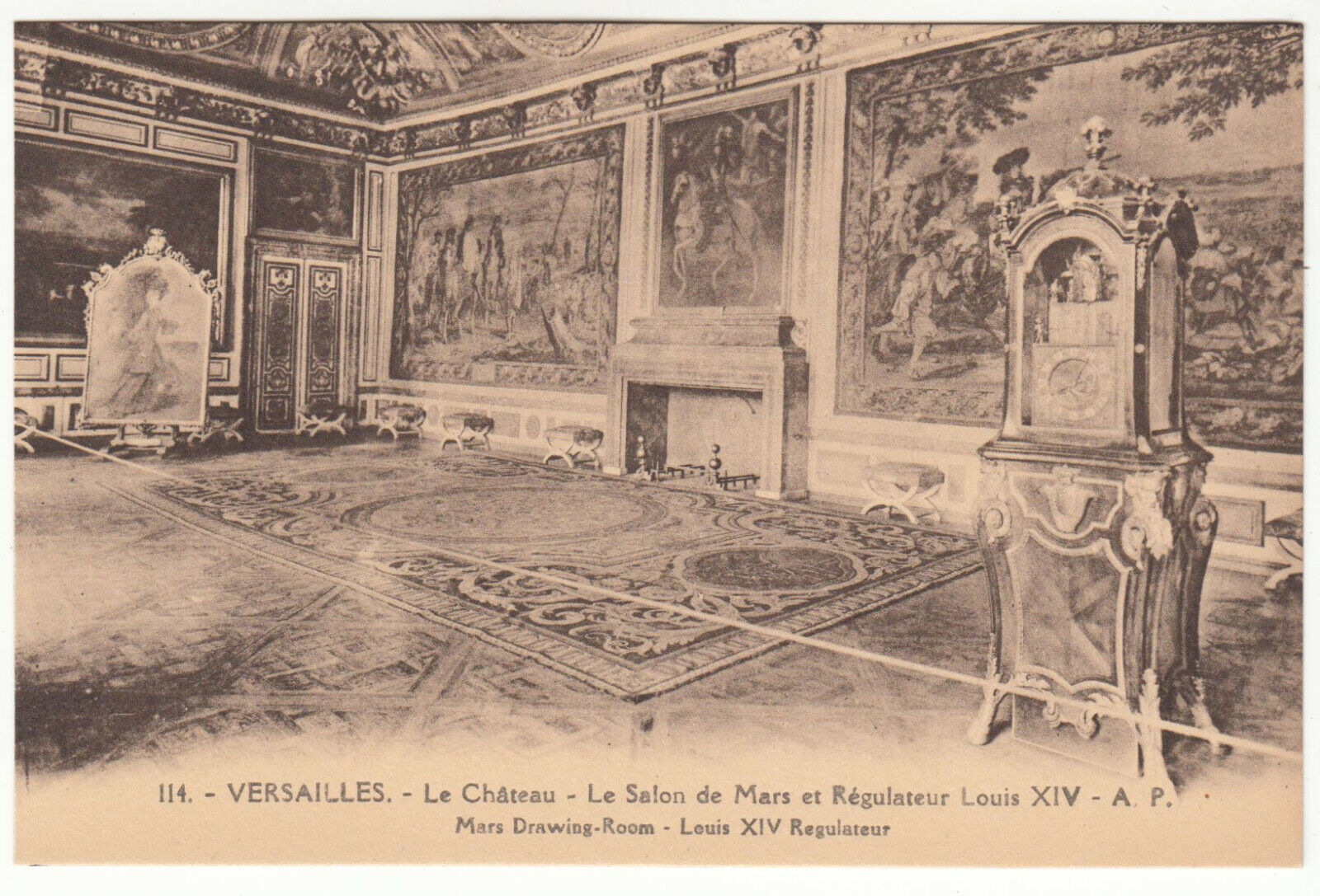 CARTE POSTALE VERSAILLE LE CHATEAU LE SALON DE MARS ET REGULATEUR LOUIS XIV 124026663260