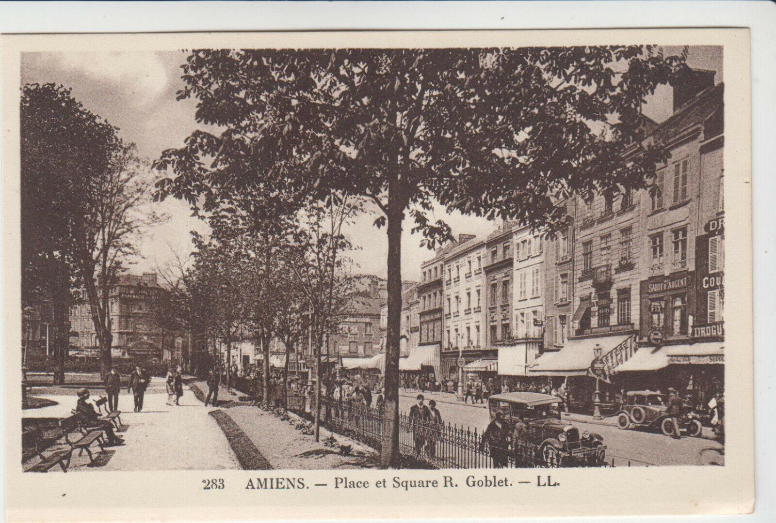 CARTE POSTALE AMIENS PLACE ET SQUARE R GOBLET 401922392441