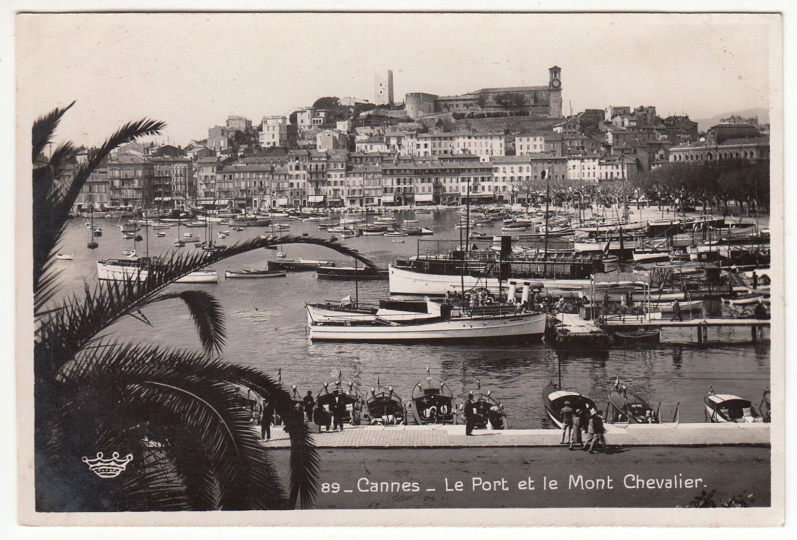 CARTE POSTALE CANNES LE PORT ET LE MONT CHEVALIER 401218893571