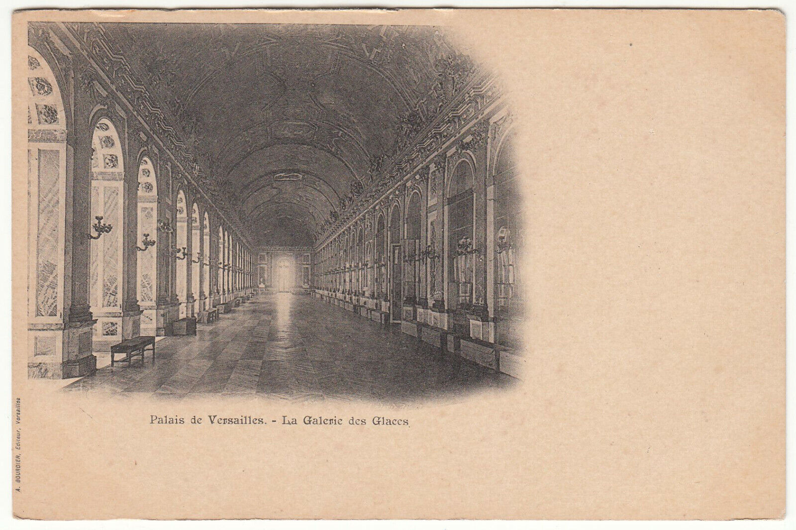 CARTE POSTALE PALAIS DE VERSAILLES LA GALERIE DES GLACES 401885406831