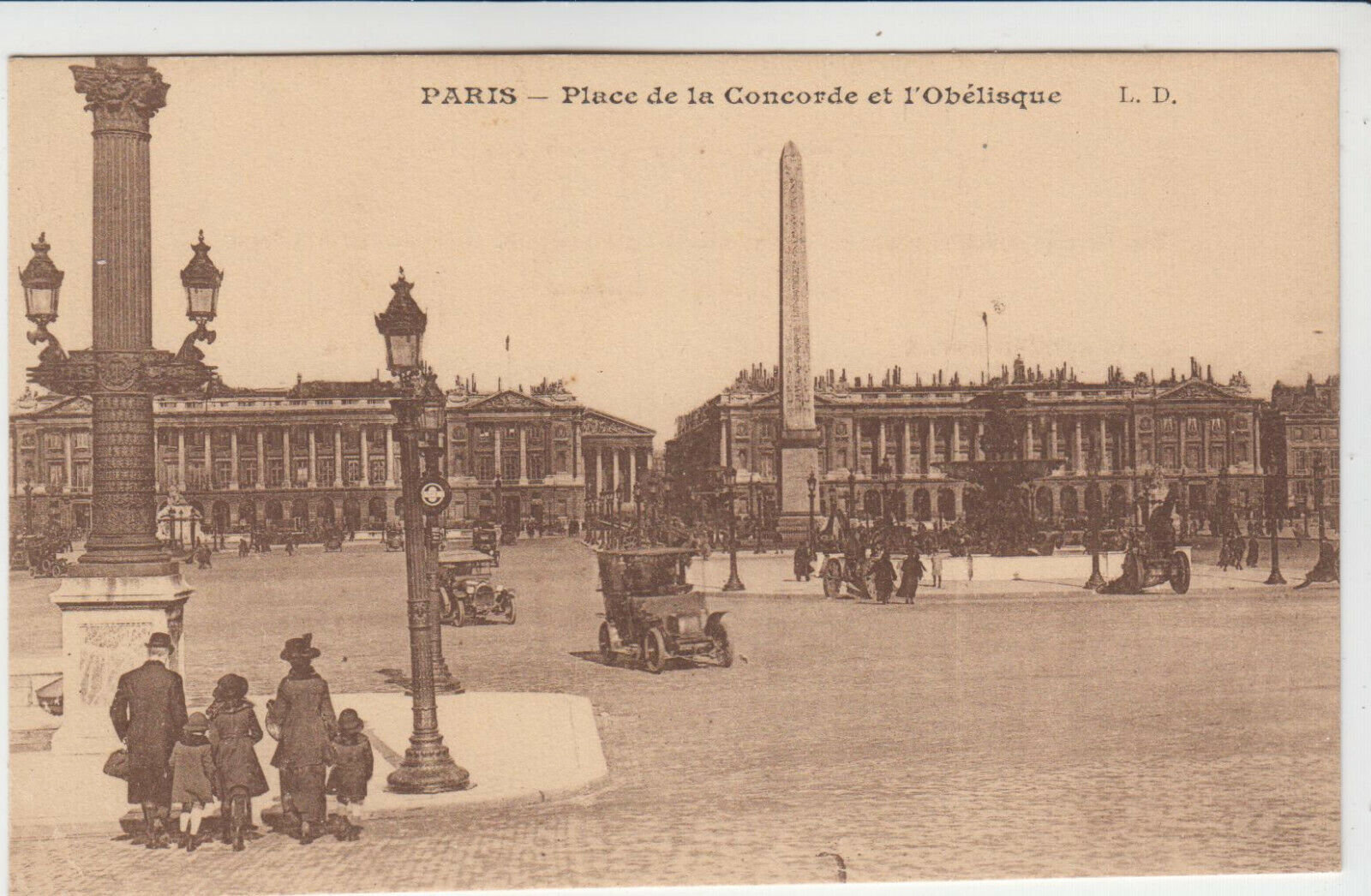 CARTE POSTALE PARIS PLACE DE LA CONCORDE ET L OBELISQUE 123937566161