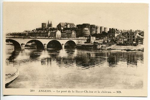 CPA ANGERS LE PONT DE LA BASSE CHAINE ET LE CHATEAU 110614105311