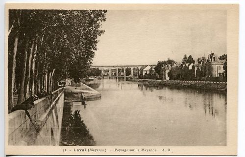 CPA LAVAL PAYSAGE SUR MAYENNE 110614107241