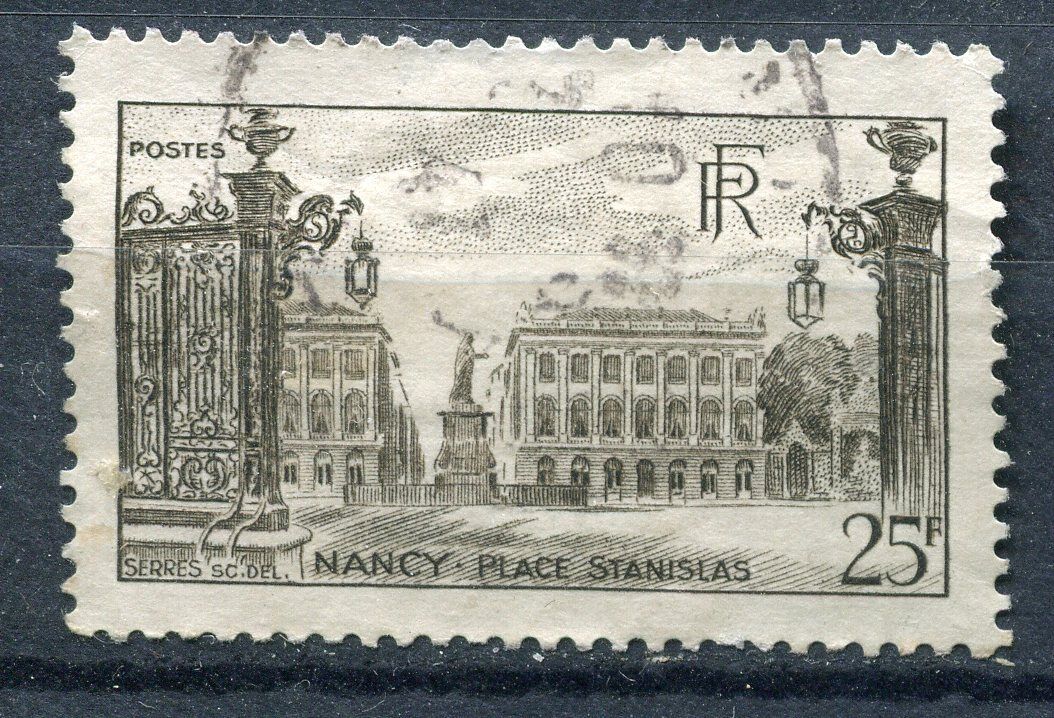 FRANCE TIMBRE OBL N 778 PLACE STANISLAS A NANCY 120968944871