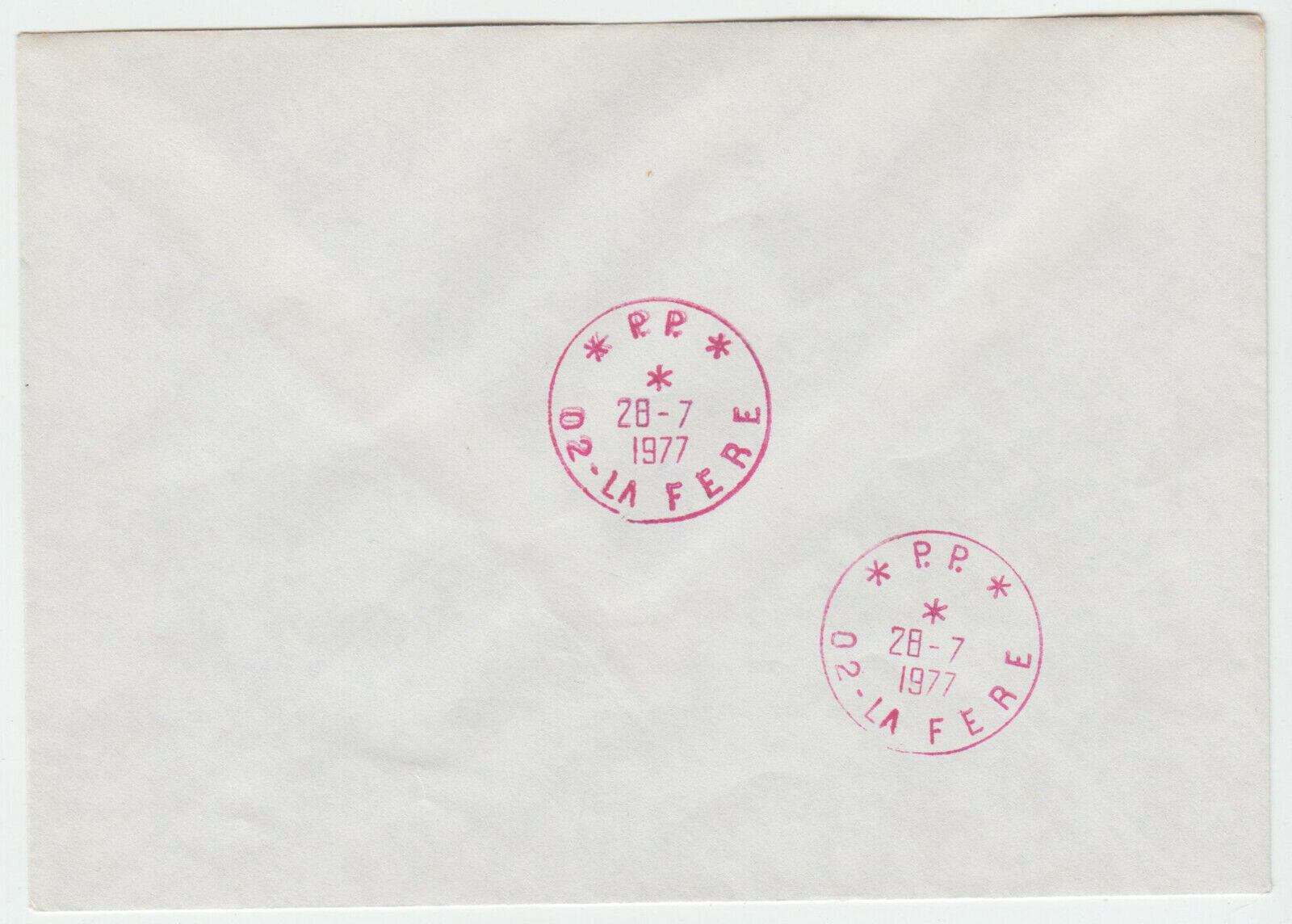 LETTRE CACHET PP LA FERE 1977 EN ROUGE 124081416751