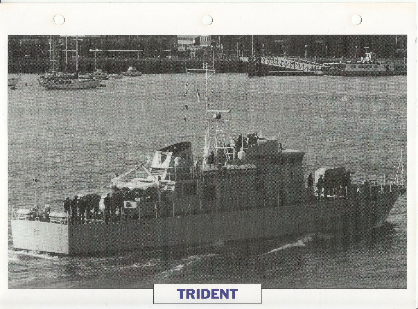 PHOTO BATEAU MILITAIRE PATROUILLEUR TRIDENT BARBADE 1981 401783715511