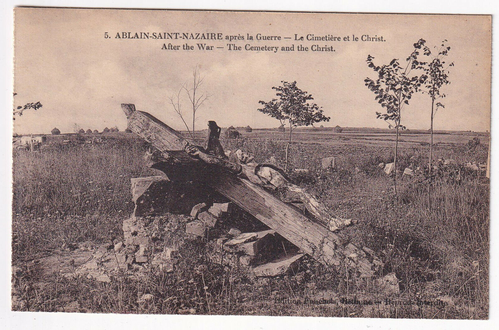 CARTE POSTALE ABLAIN SAINT NAZAIRE APRES LA GUERRE LE CIMETIERE ET LE CHRIST 125243642902