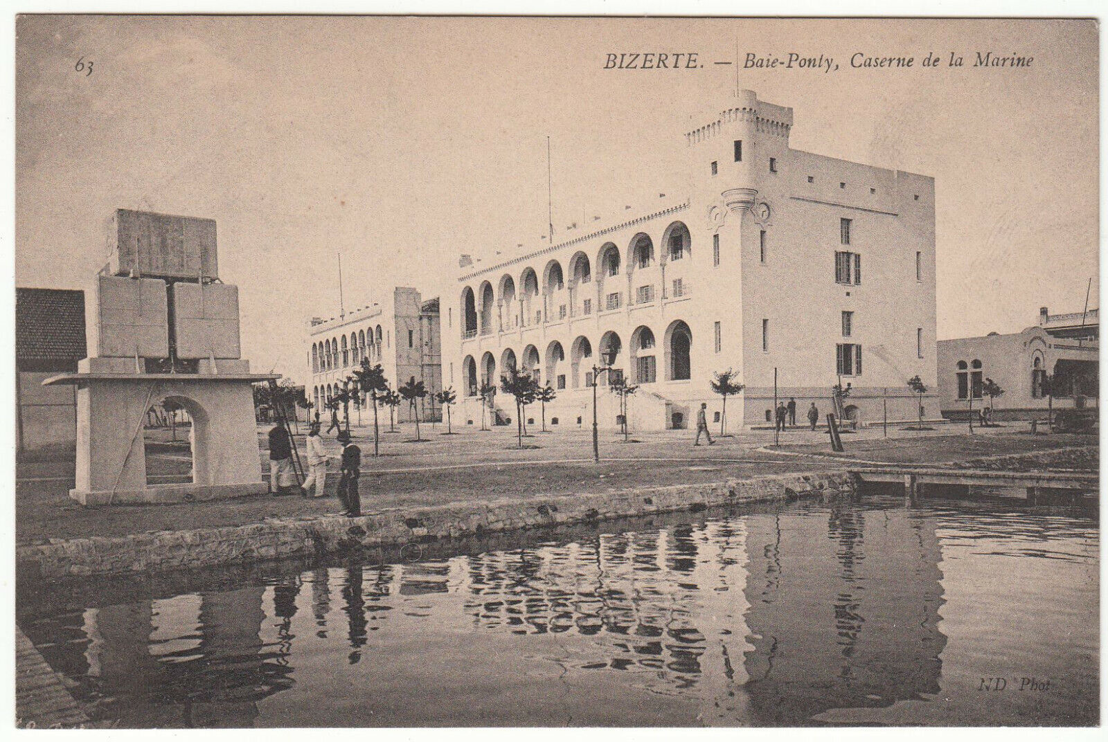 CARTE POSTALE BIZERTE BAIE PONTY CASERNE DE LA MARINE 123962431212