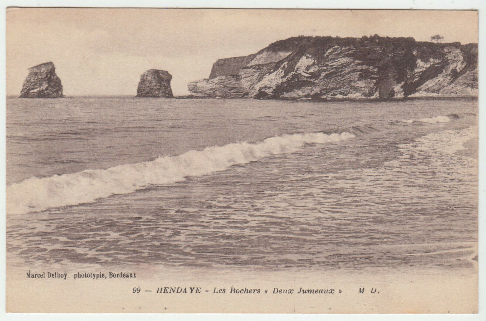 CARTE POSTALE HENDAYE LES ROCHERS DEUX JUMEAUX 402125428912