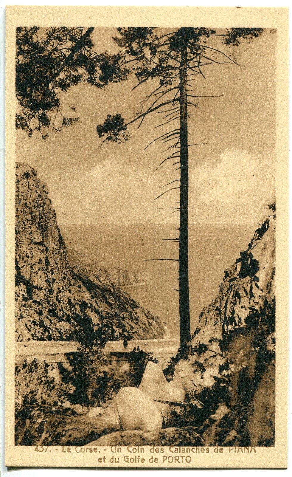 CARTE POSTALE LA CORSE UN COIN DES CALANCHES DE PIANA ET DU GOLFE DE PORTO 400626070052