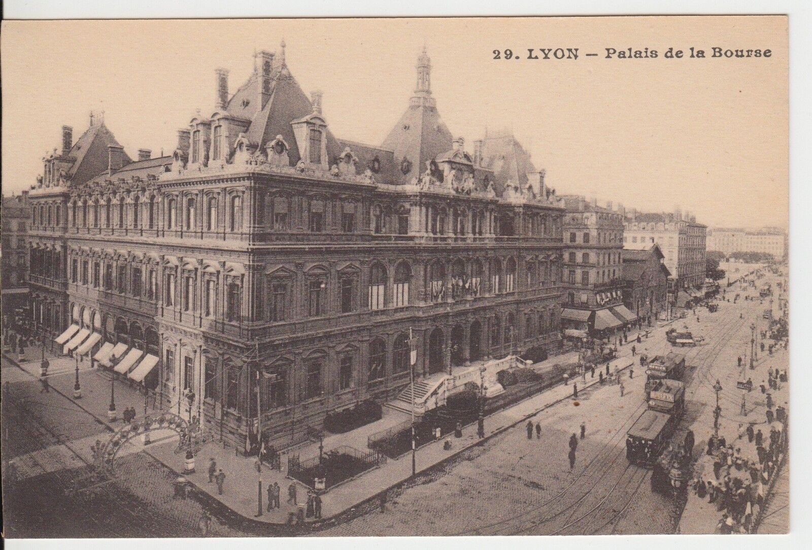 CARTE POSTALE LYON PALAIS DE LA BOURSE 400807388172