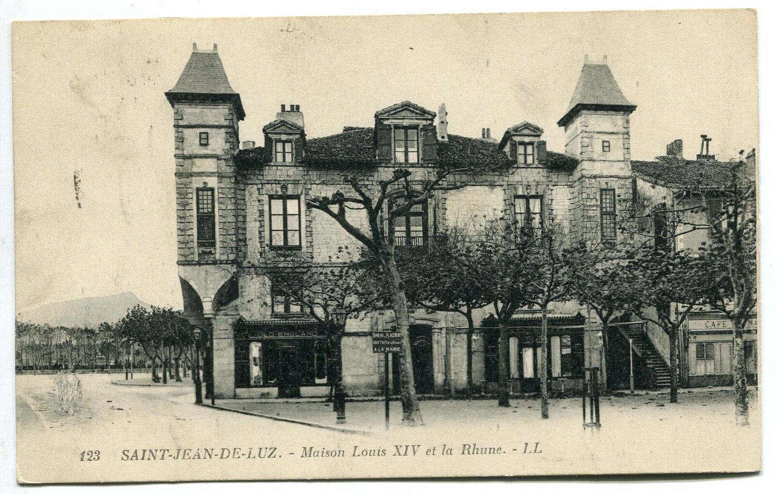 CARTE POSTALE SAINT JEAN DE LUZ MAISON LOUIS XIV ET LA RHUNE 400683286682