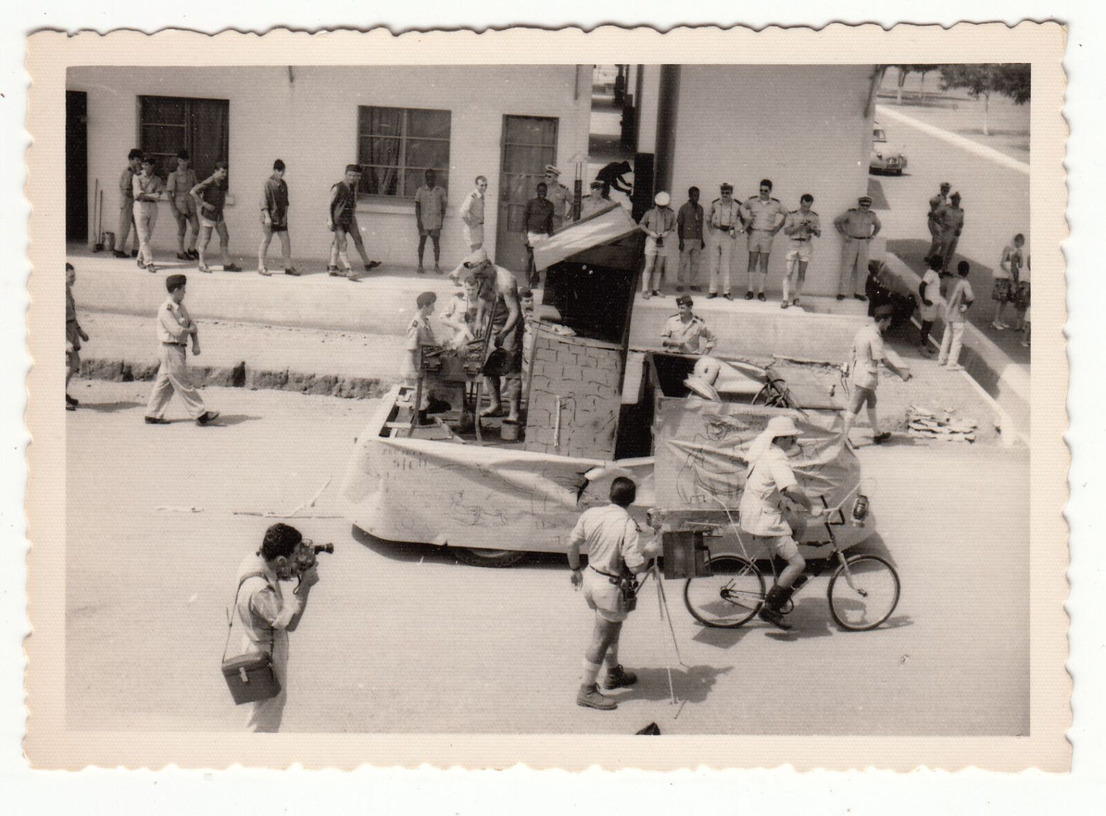 PHOTO MILITAIRE AFRIQUE ST ELOI DEFILE DECEMBRE 1962 401206665422