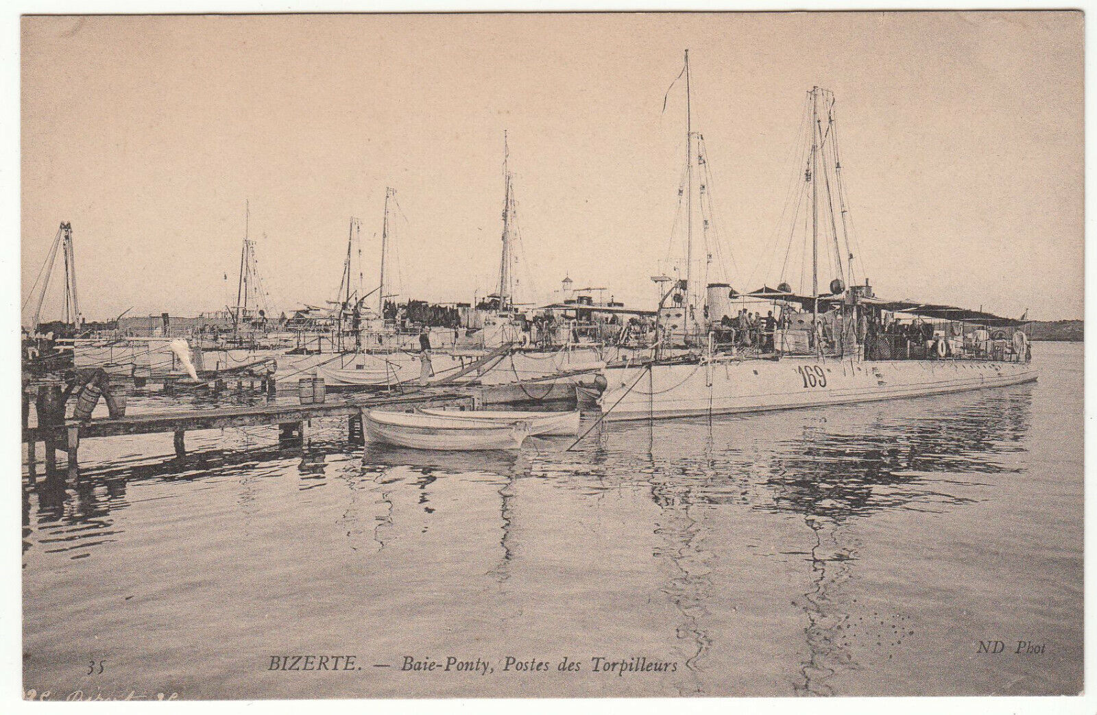 CARTE POSTALE BIZERTE BAIE PONTY POSTES DES TORPILLEURS 401944967353