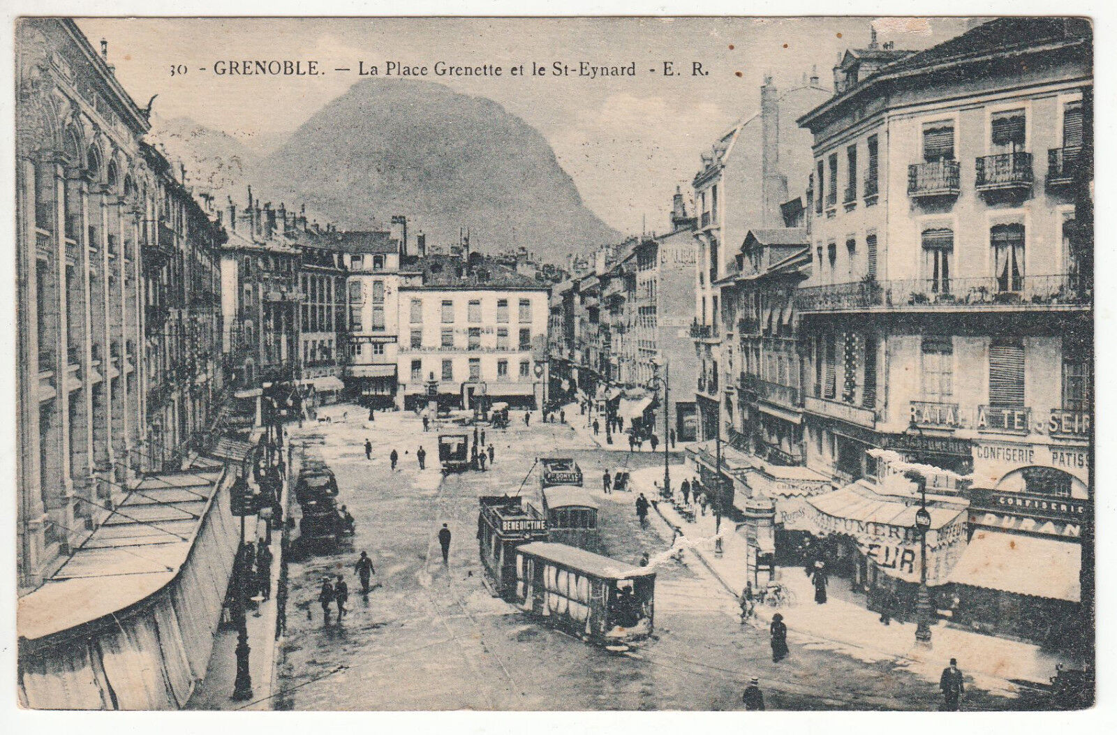 CARTE POSTALE GRENOBLE LA PLACE GRENETTE ET LE ST EYNARD 401221044243