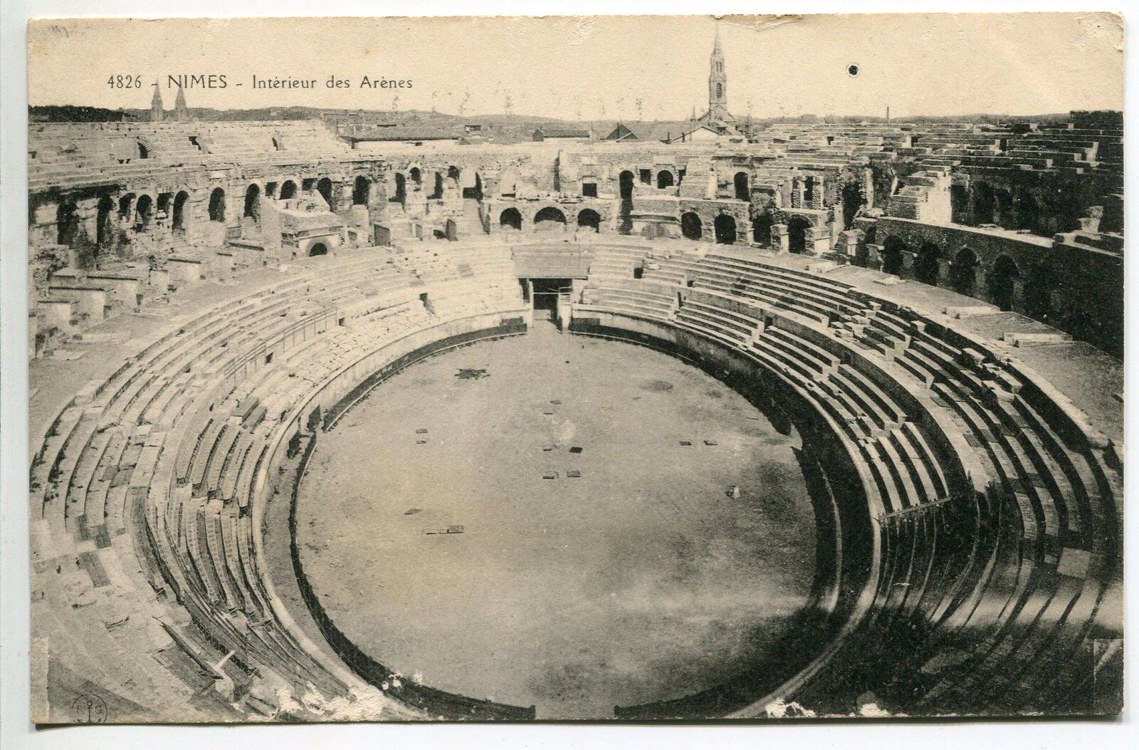 CARTE POSTALE NIMES INTERIEUR DES ARENES 400816310873