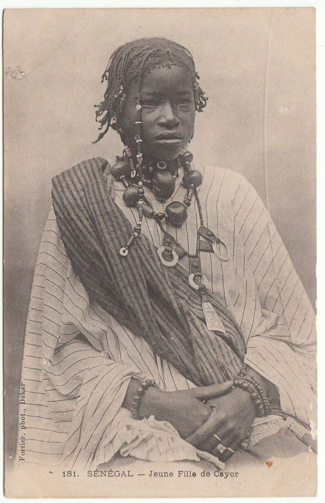 CARTE POSTALE SENEGAL JEUNE FILLE DE CAYOR 401950811033